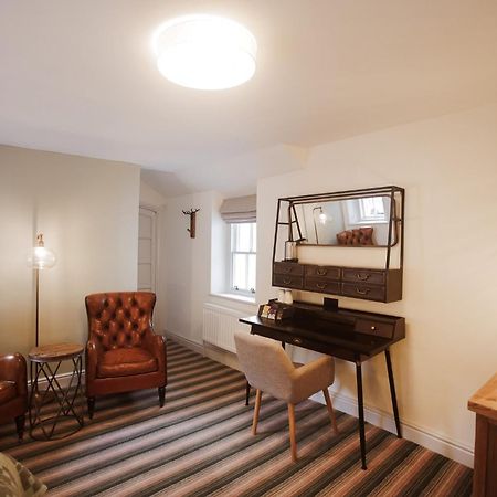 רוסת'ווייט Royal Oak Hotel מראה חיצוני תמונה