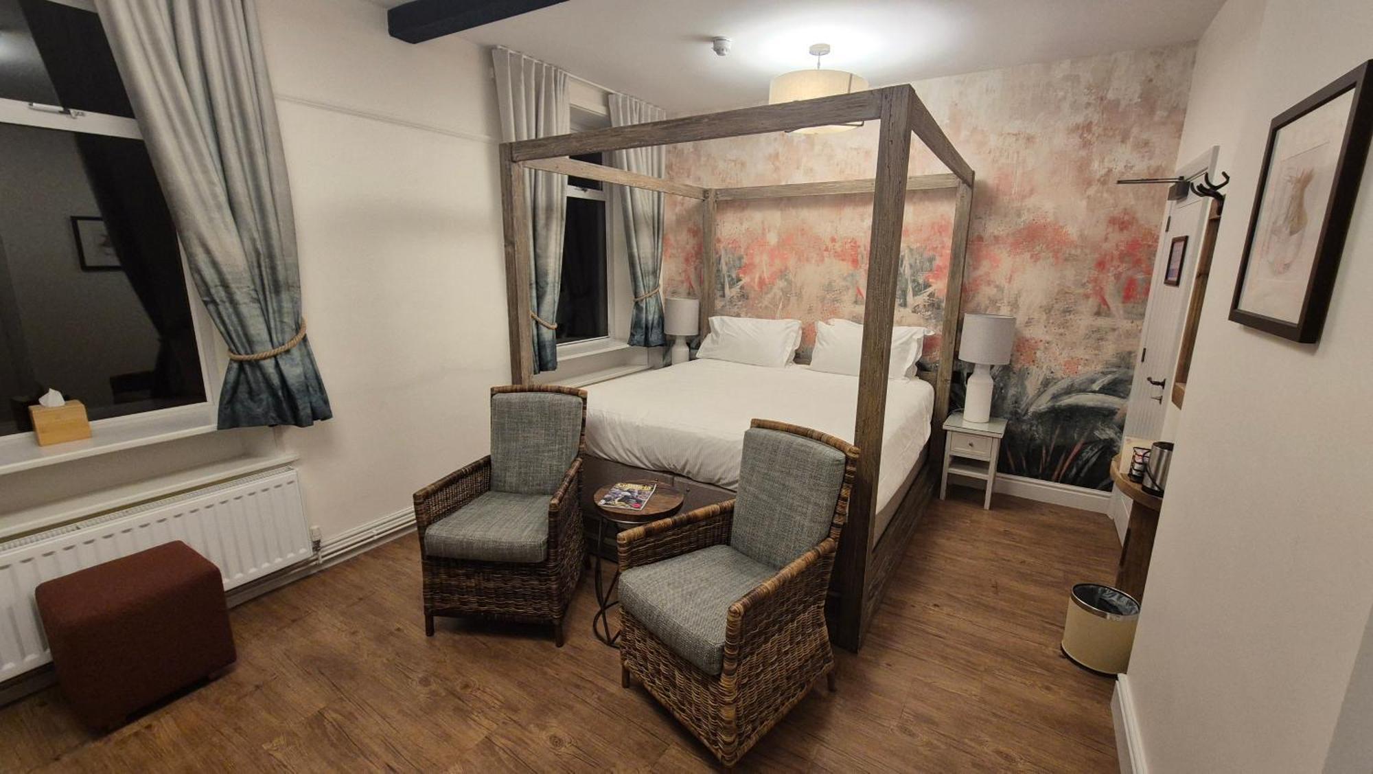רוסת'ווייט Royal Oak Hotel מראה חיצוני תמונה